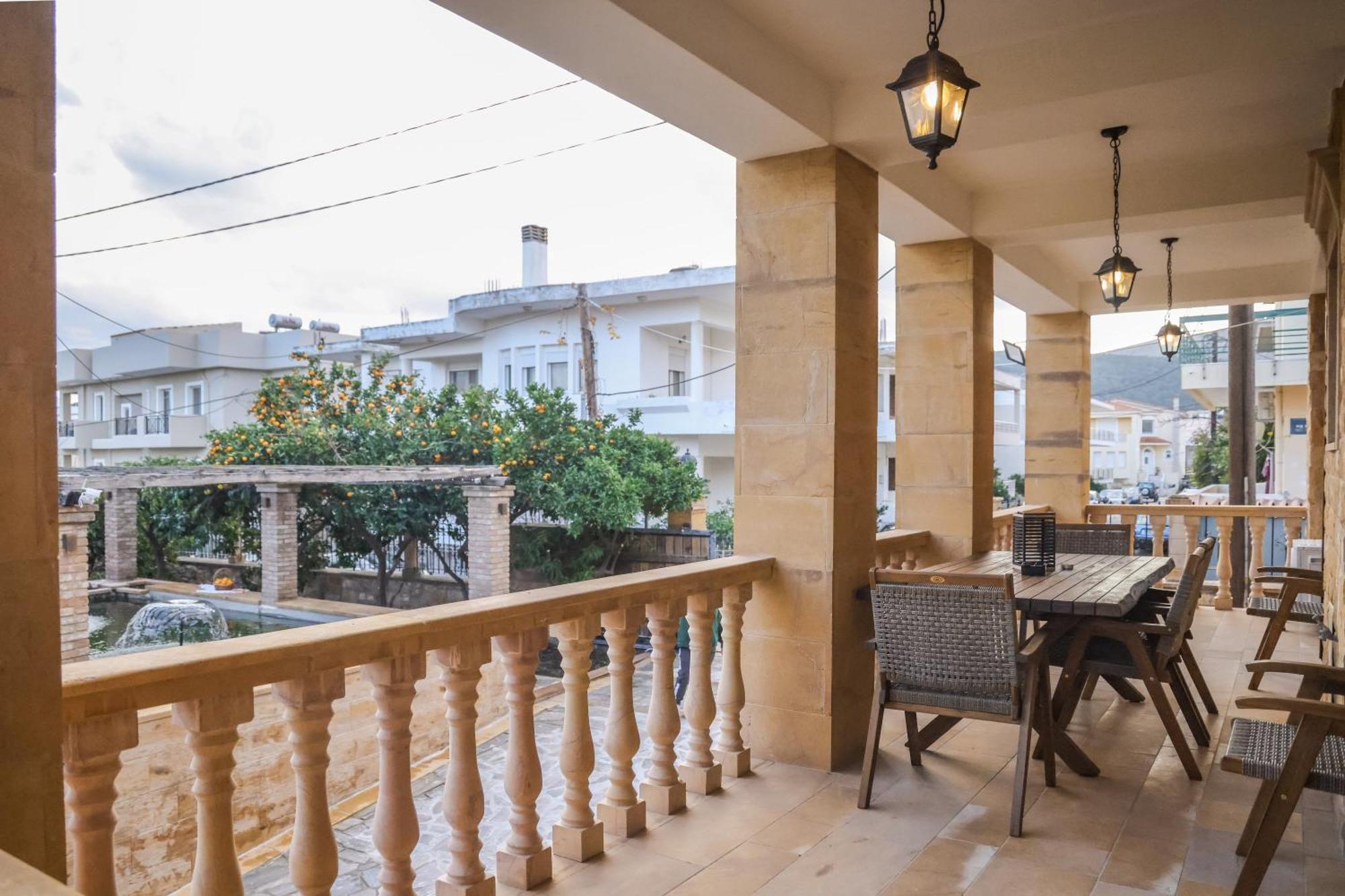Archontiko Frideriki Luxury Apartments キオス エクステリア 写真
